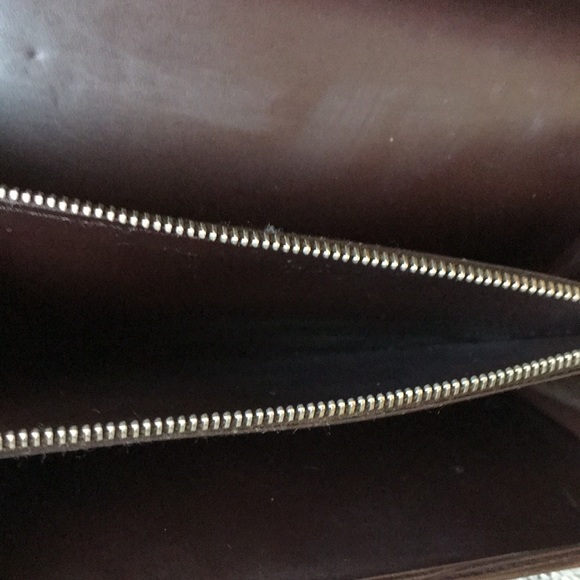 Louis Vuitton Epi Noe Sarah Wallet - Picture 8 of 8